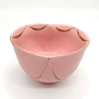 729 猪目茶碗　撫子+金リボン　13.2×8.6cm