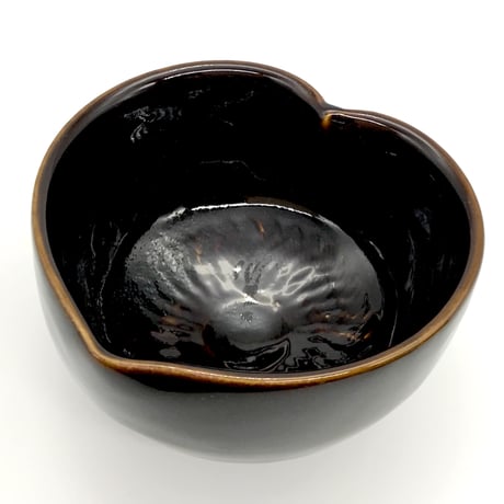 216   猪目茶碗　玄　11.0×7.0cm