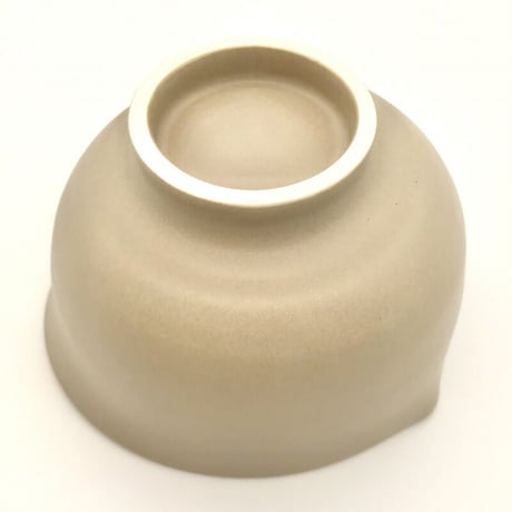 314 猪目茶碗　亜麻色(グレージュ)　11.0×6.7cm　小ぶり