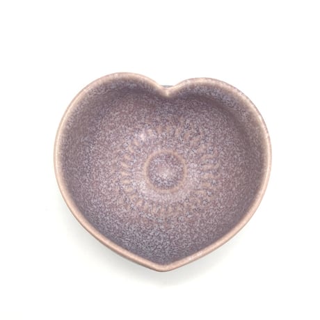 649 猪目茶碗　紫苑珊瑚　11.4×6.7cm