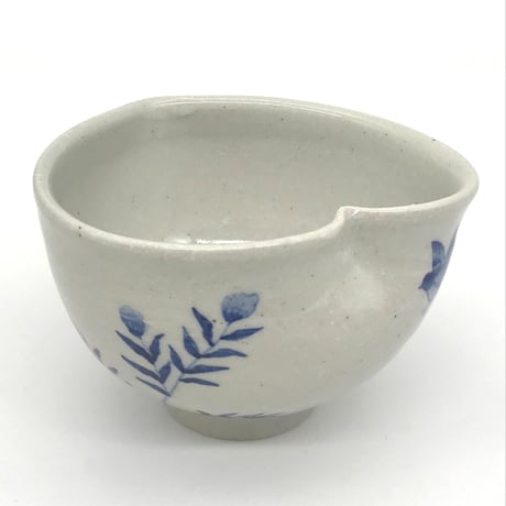 346 染付花鳥文猪目茶碗　12.3×7.8cm