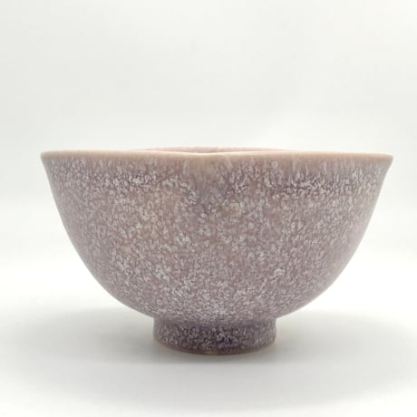 B149 猪目茶碗　紫苑珊瑚　14.2×7.9cm
