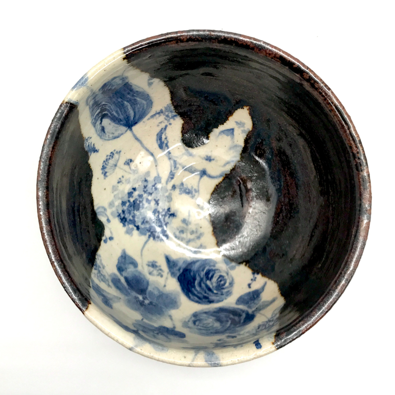 132 染付花文様茶碗 11.6×8.1cm | 小野穣 アトリエONO