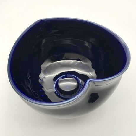214   猪目茶碗　瑠璃　11.0×7.4cm
