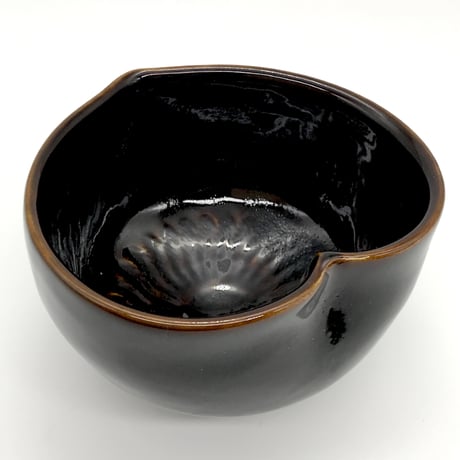 216   猪目茶碗　玄　11.0×7.0cm