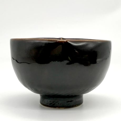 216   猪目茶碗　玄　11.0×7.0cm
