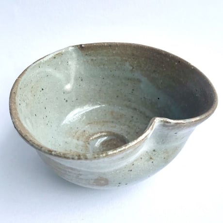 329 猪目茶碗　鼠志野《薄墨桜》 土モノ 11.6×6.4cm