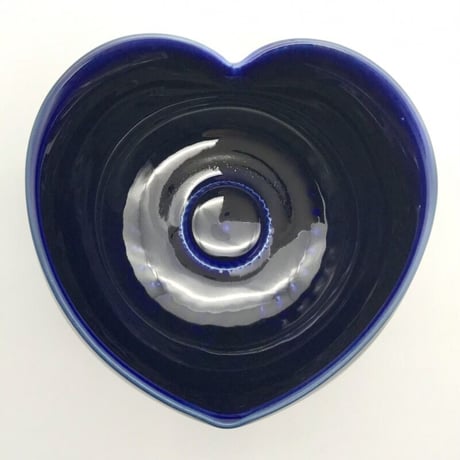 214   猪目茶碗　瑠璃　11.0×7.4cm
