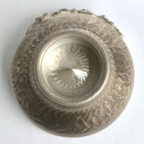 016 銀彩茶碗　結(ゆい)　12.0×7.3cm