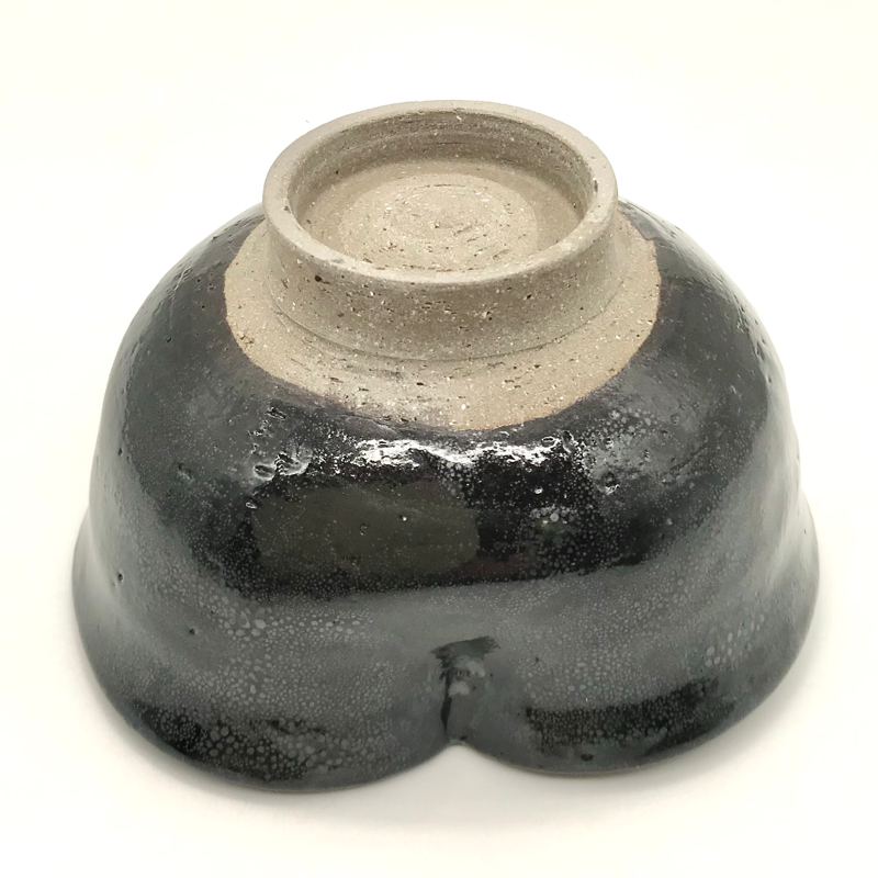 109 猪目茶碗 油滴天目 土モノ 12.2×6.8cm | 小野穣 アトリエONO