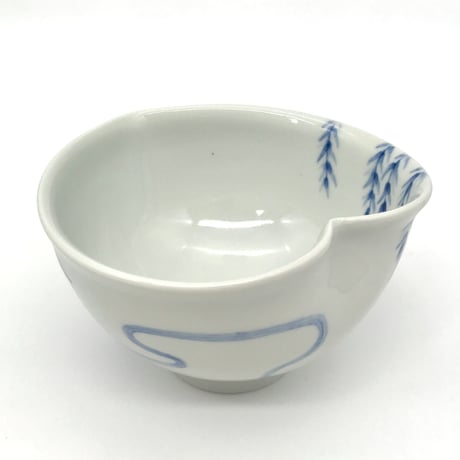 509 染付小野道風図猪目茶碗(磁器土)　13.3×7.8cm