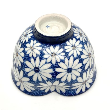 B104 染付花文猪目茶碗　13.8×9.0cm