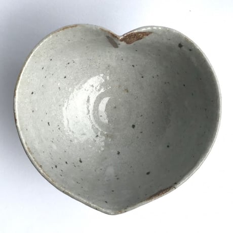 318 猪目茶碗　志野　12.0c×7.3cm