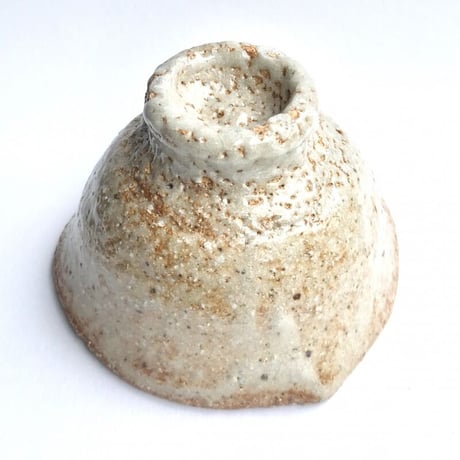 (茶60)　猪目茶碗　萩焼風志野　11.3×7.2cm