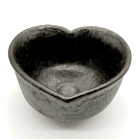 251 猪目茶碗　黒　12.4×7.8cm