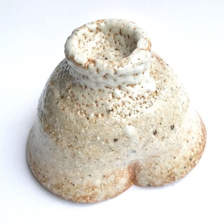 (茶60)　猪目茶碗　萩焼風志野　11.3×7.2cm