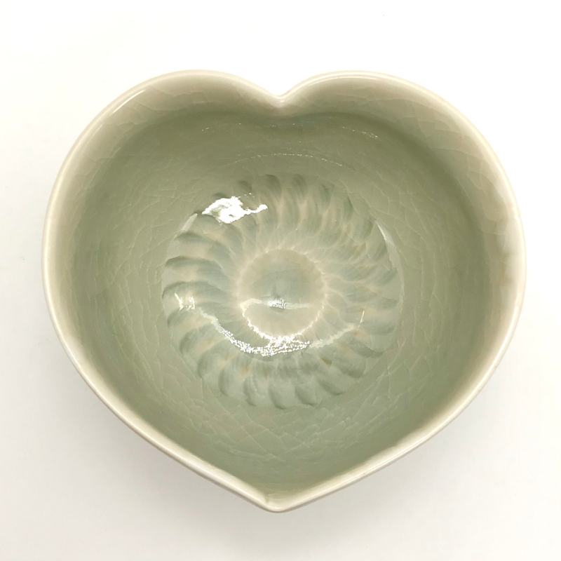 050 猪目茶碗 青磁 11.3×7.2cm | 小野穣 アトリエONO【Yutaka Ono