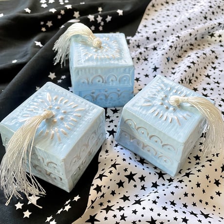 ソカシ・ヒーリングキャンドル （3つの香り/天然精油/アルミ/工芸品/インドネシア産）1個【今後の再入荷無し】