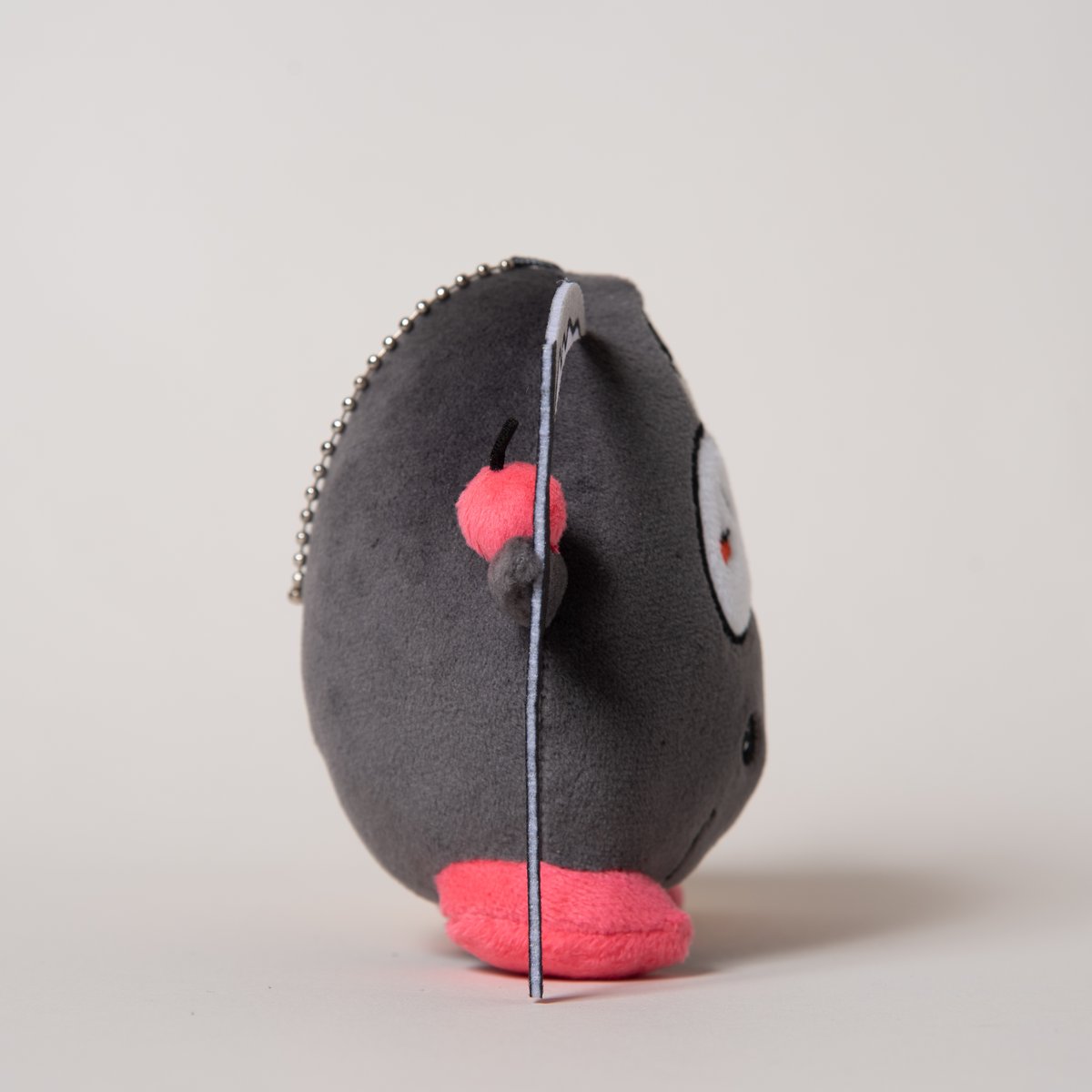 スノードロップの初恋」ぴえん死神ぬいぐるみキーホルダー | カンテレ