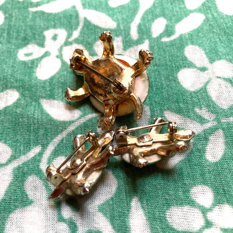ブローチメタル製亀ファミリーSet of 5 | Antiques & Collectible