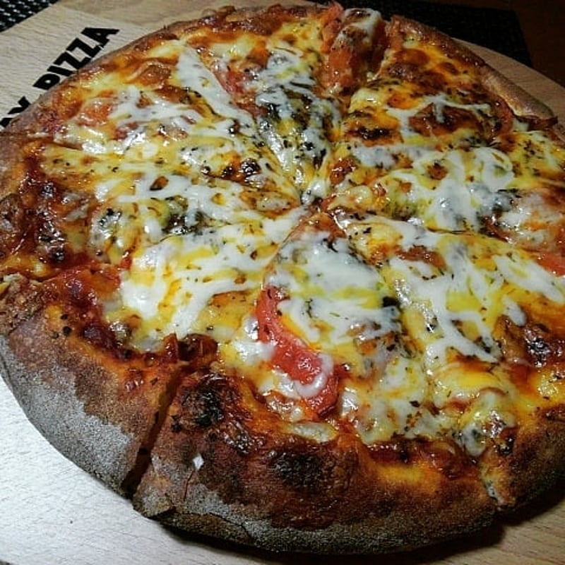 マルガリータ | TWO WAY PIZZA