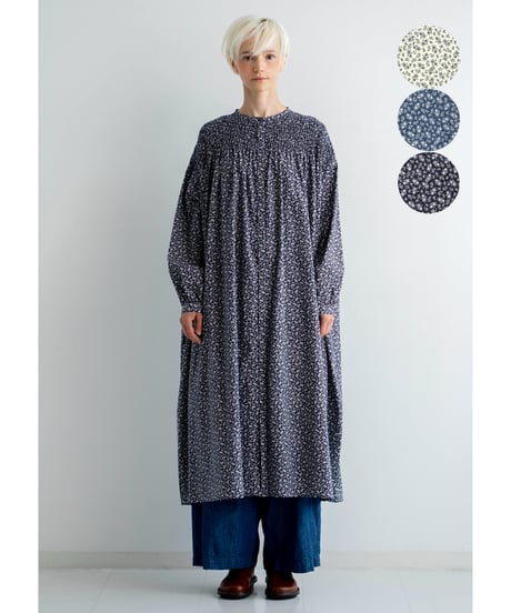 未使用★レア！ista-ire 高級ベルギーリネン100％ 総柄丸襟ワンピース CATEGORY ワンピース | ista-ire online store