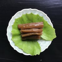 【きゃらぶき】(100㌘)太めの蕗で柔らかく。