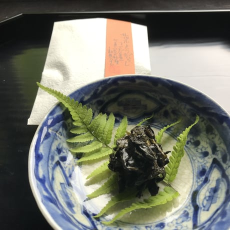 【葉とうがらし佃煮】(100㌘)熱々ご飯に。おにぎりに。
