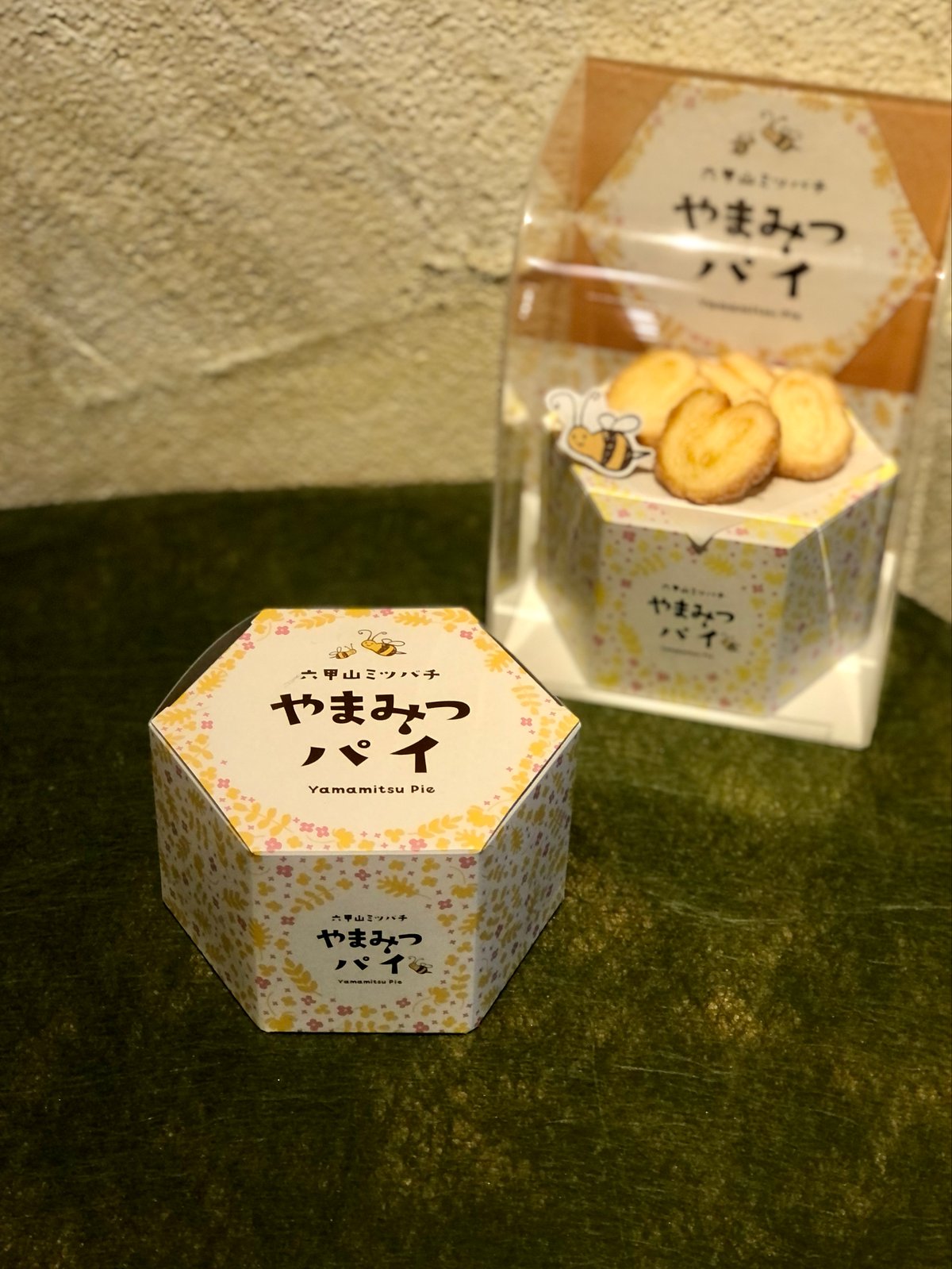 六甲山ミツバチ やまみつパイ | 六甲ガーデンテラス shop Horti