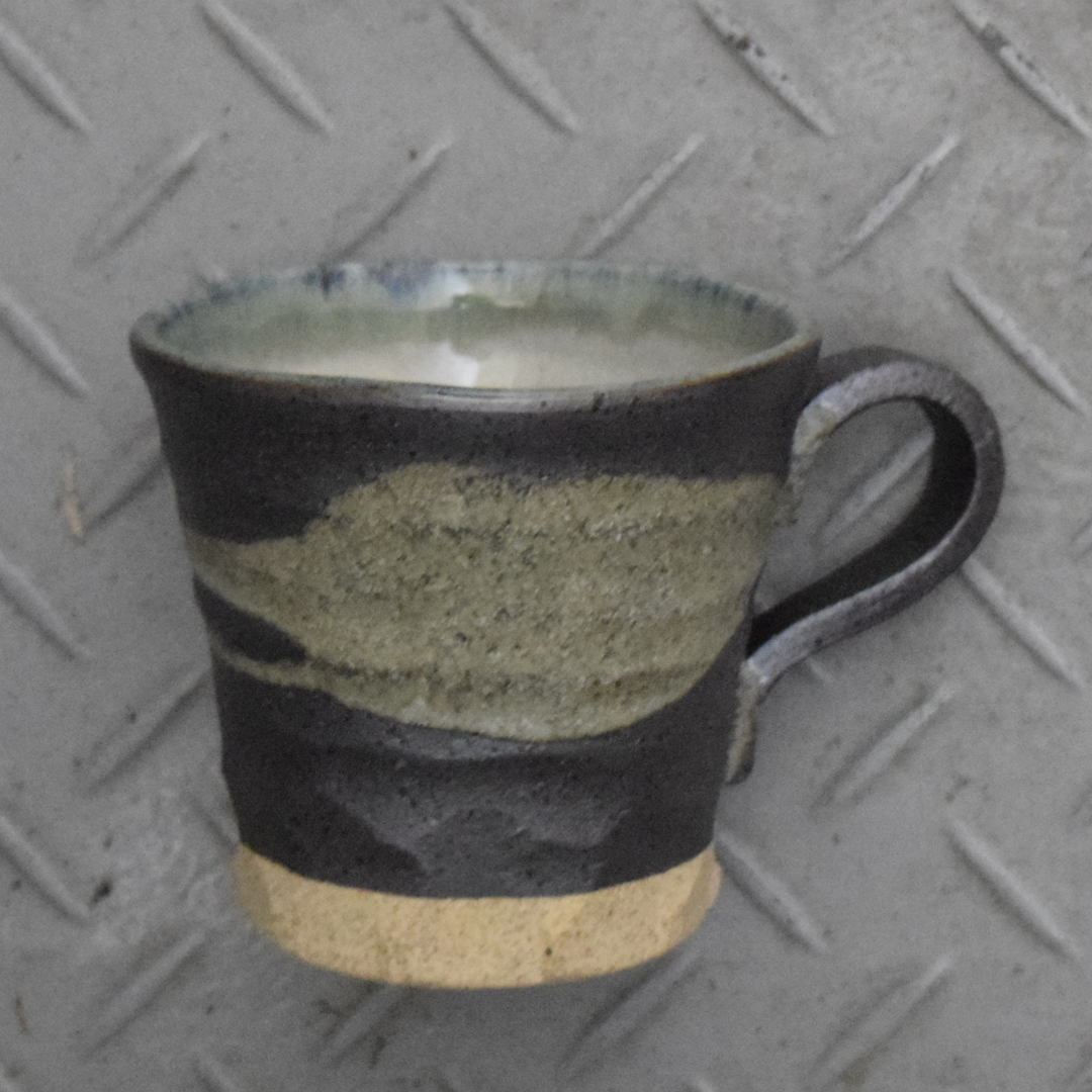 黒銀彩 マグカップ 土物 | IZUMIYA