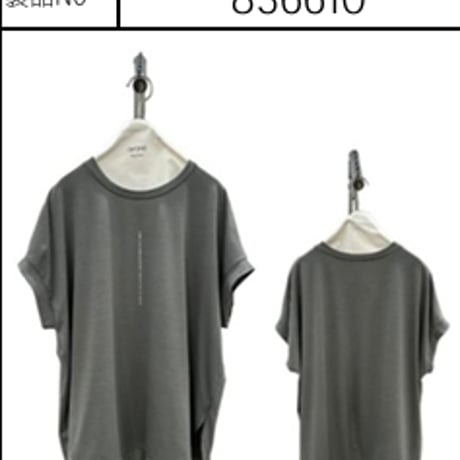 ayane.（アヤン）縦ロゴフレンチTシャツ
