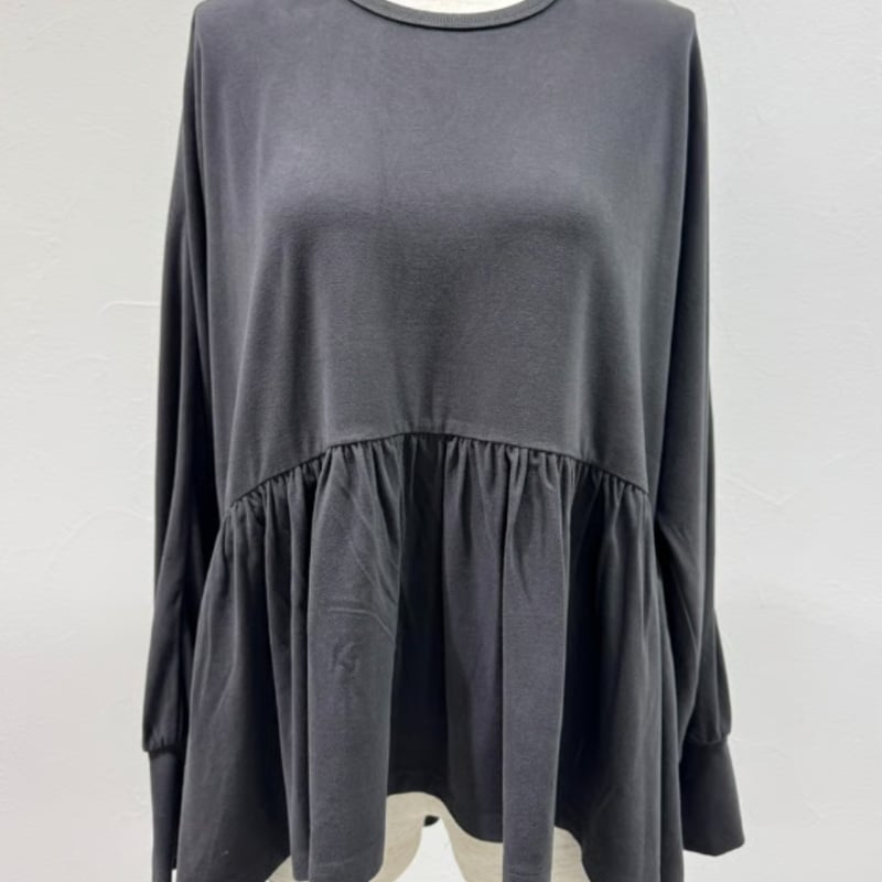 CYANTOKYO（シアントーキョー） ラウンドギャザーウォームドルマンTOPS