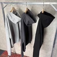 TRANOI.（トラノイ）ジュエルCジップフーディ