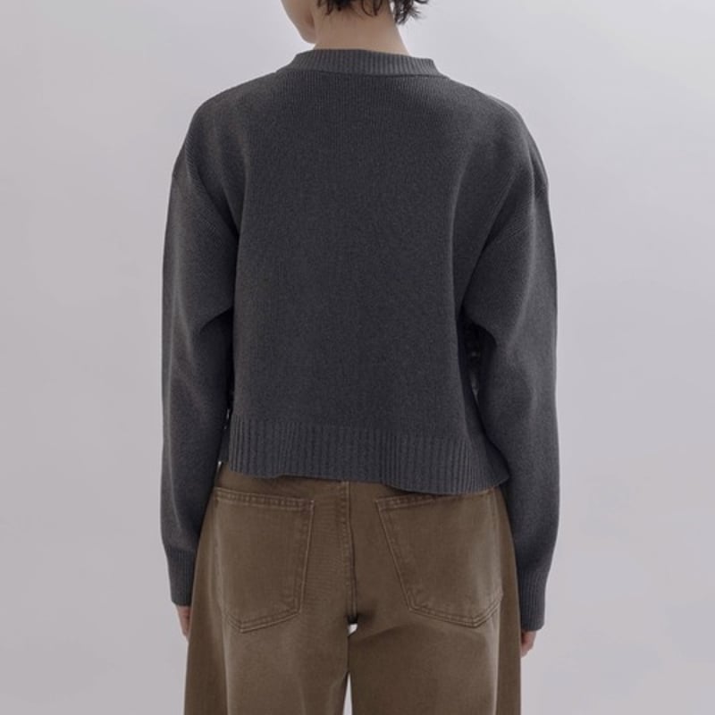 EImeeLaw(エイミーロー）ファードッキングロゴテープニットカーデ