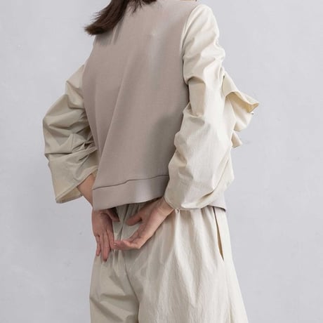 MARECHALTERRE(マルシャルテル）ラッフルスリーブトップス