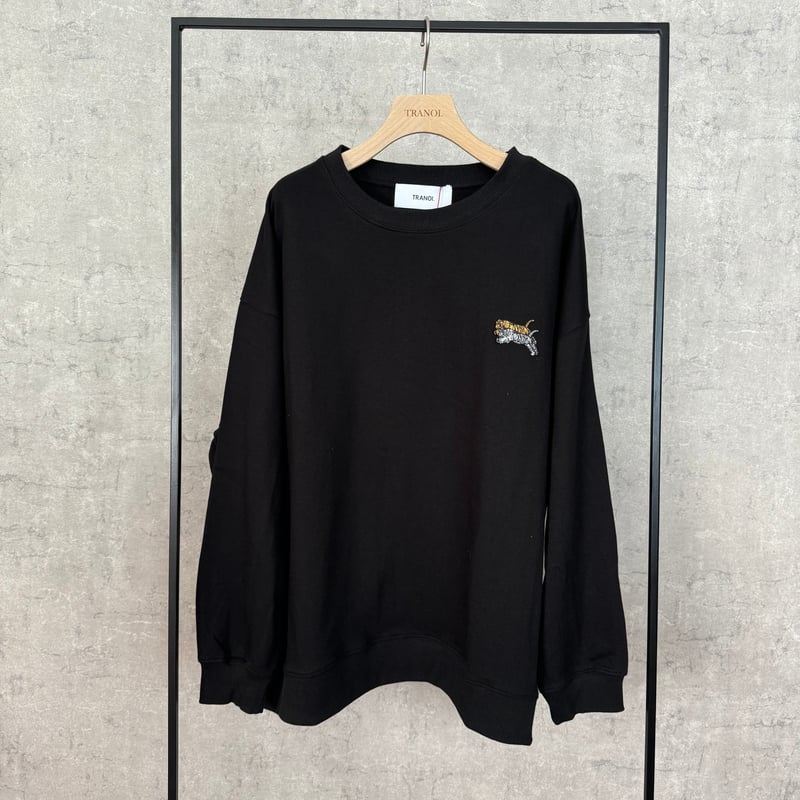 今期 新品 TRANOI. トラノイ DOUBLE EMBLEM SWEAT 黒 TRANOI.（トラノイ） ダブルエンブレムスエット | ZAZABYS