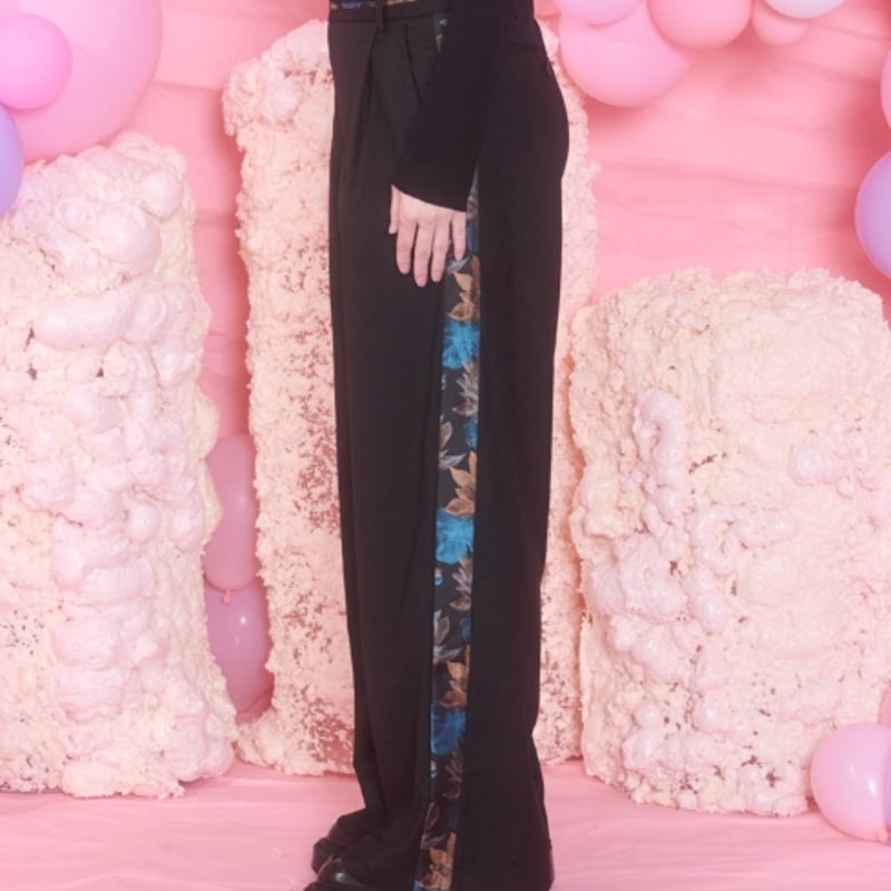 Thomas magpie(トーマスマグパイ） サイドラインフラワープリント