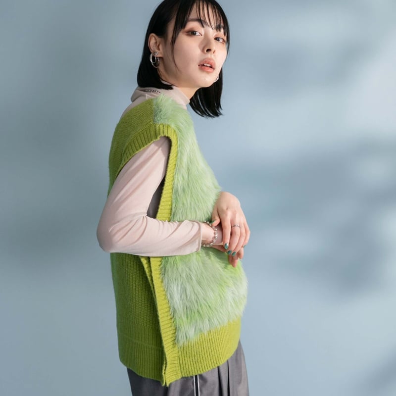 イッセイミヤケ、ハート、HAATモスグリーン ニットベスト、マフラー付き、美品 イッセイ ミヤケのハート、現代の生活に寄り添うジェンダーレスな