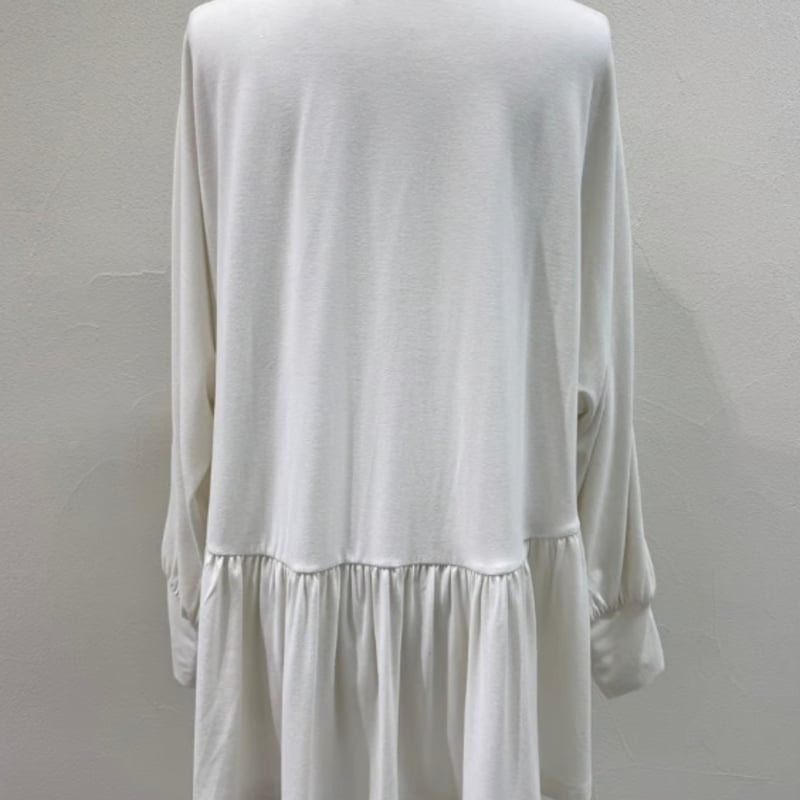 CYANTOKYO（シアントーキョー） ラウンドギャザーウォームドルマンTOPS