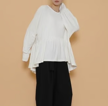 CYANTOKYO（シアントーキョー） ラウンドギャザーウォームドルマンTOPS