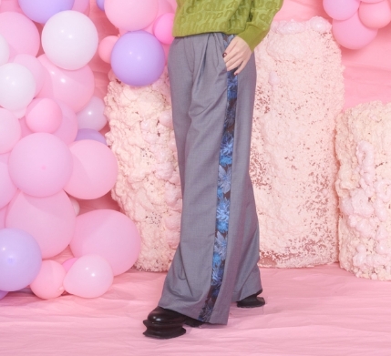 Thomas magpie(トーマスマグパイ） サイドラインフラワープリント