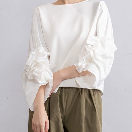 MARECHALTERRE(マルシャルテル）ラッフルスリーブトップス
