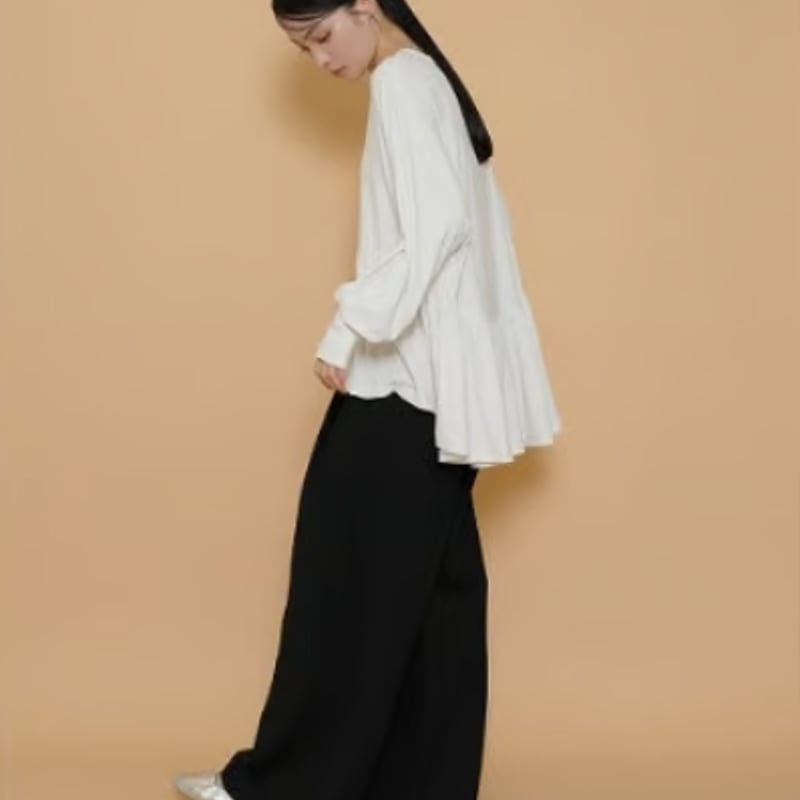 CYANTOKYO（シアントーキョー） ラウンドギャザーウォームドルマンTOPS