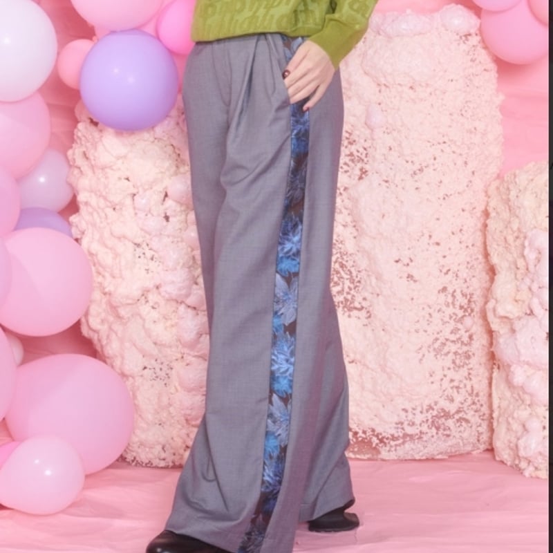 Thomas magpie(トーマスマグパイ） サイドラインフラワープリント