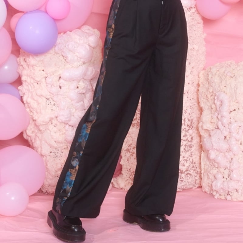 Thomas magpie(トーマスマグパイ） サイドラインフラワープリント