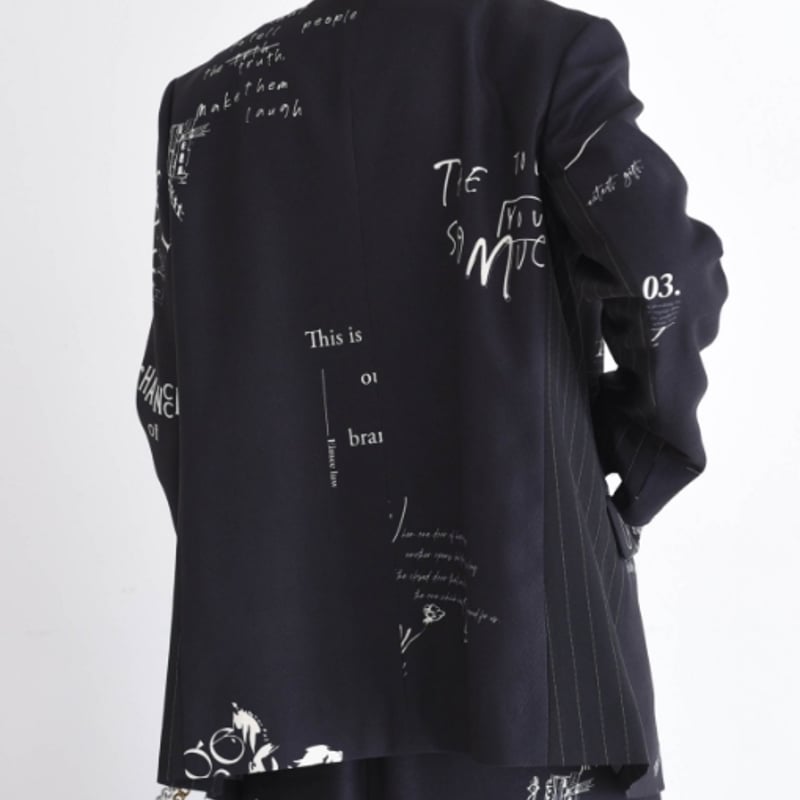 Eimeelaw（エイミーロー）テキストプリントノーカラージャケット | ZAZABYS