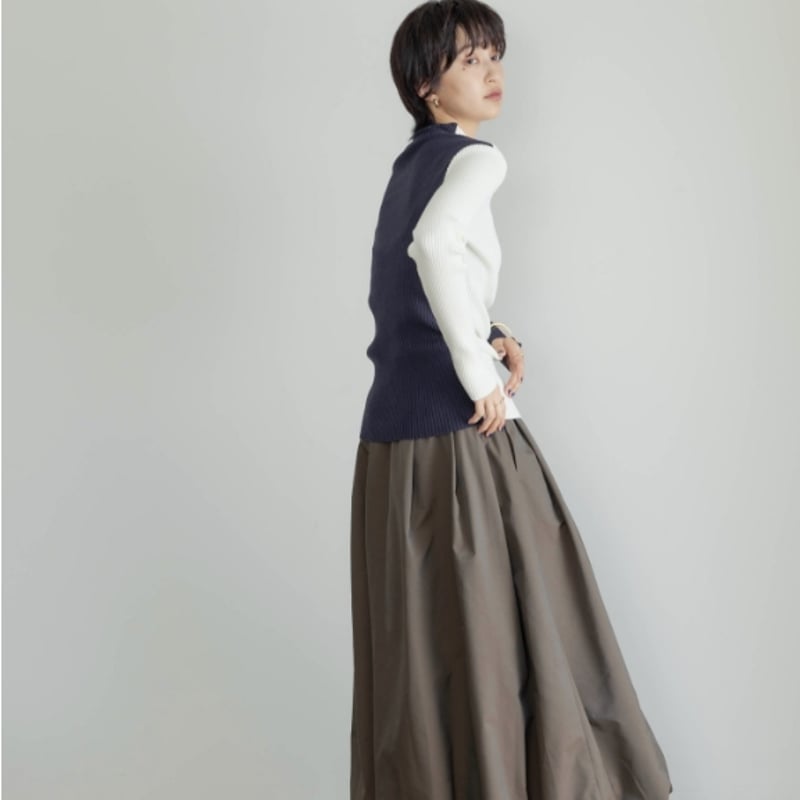 Eimee law（エイミーロー）ボタン付きブロック配色リブニット