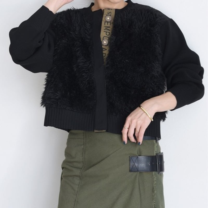 EImeeLaw(エイミーロー）ファードッキングロゴテープニットカーデ