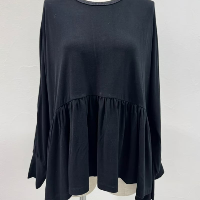 CYANTOKYO（シアントーキョー） ラウンドギャザーウォームドルマンTOPS