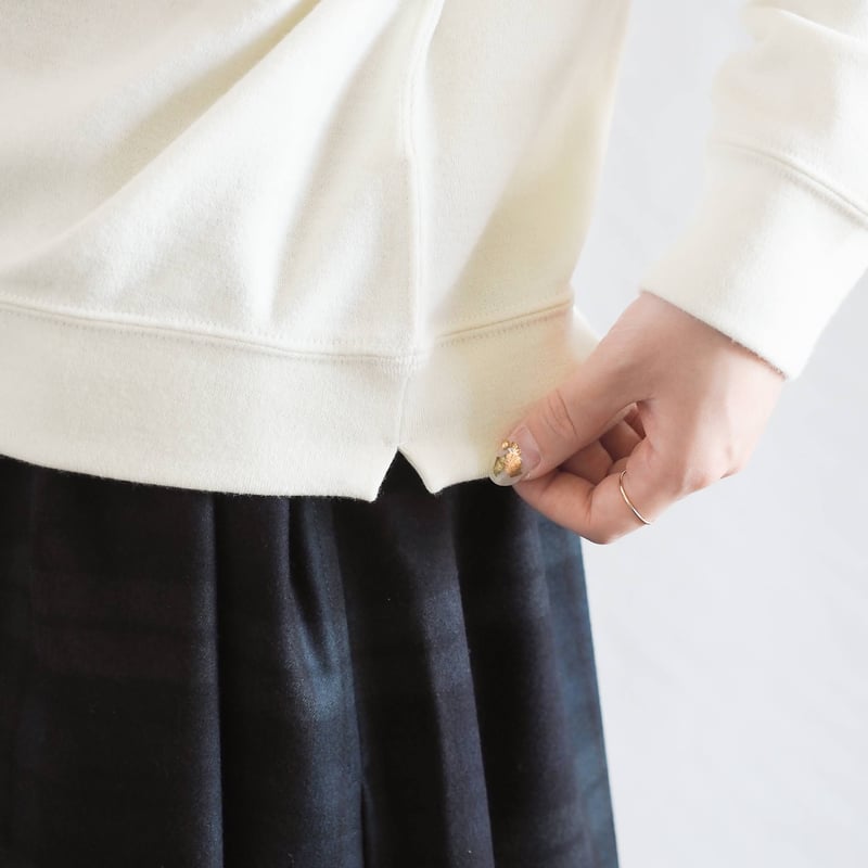 新見本工場　お下がりスリーブ　iti-03［ メリノウール ］ 新見本工場 お下がりスリーブ iti-03［ メリノウール ］ 新見本